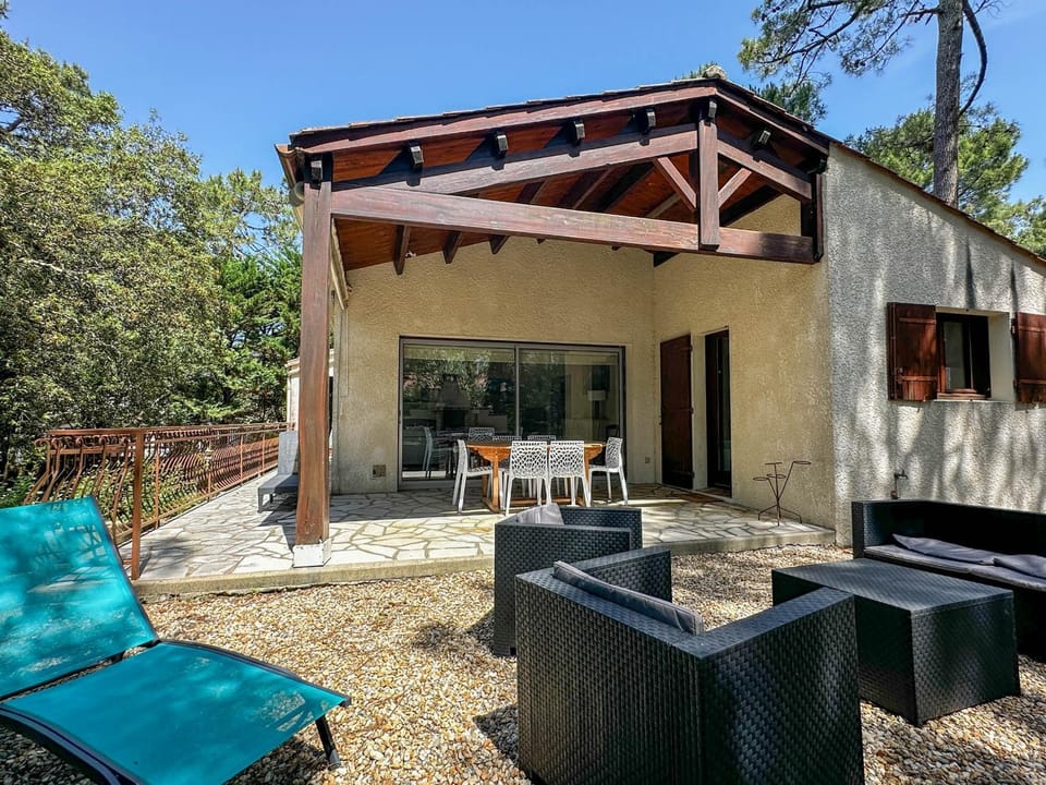 Villa spacieuse pour 10 pers - Parc - Wi-Fi, Climatisation - FR-1-705-110 House in Les Mathes
