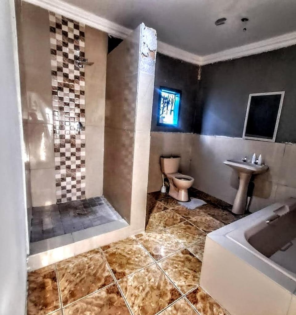 Aquamarine Guesthouse Bed and Breakfast in Gauteng