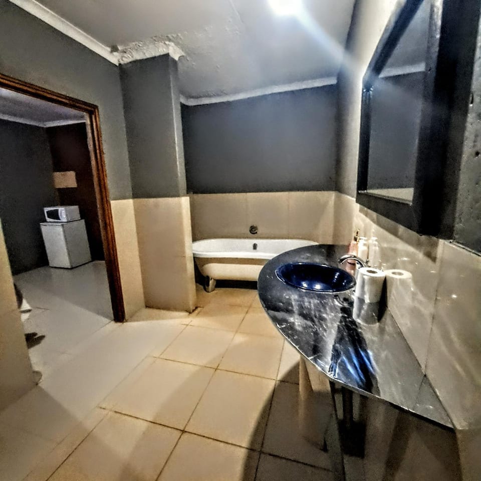 Aquamarine Guesthouse Bed and Breakfast in Gauteng