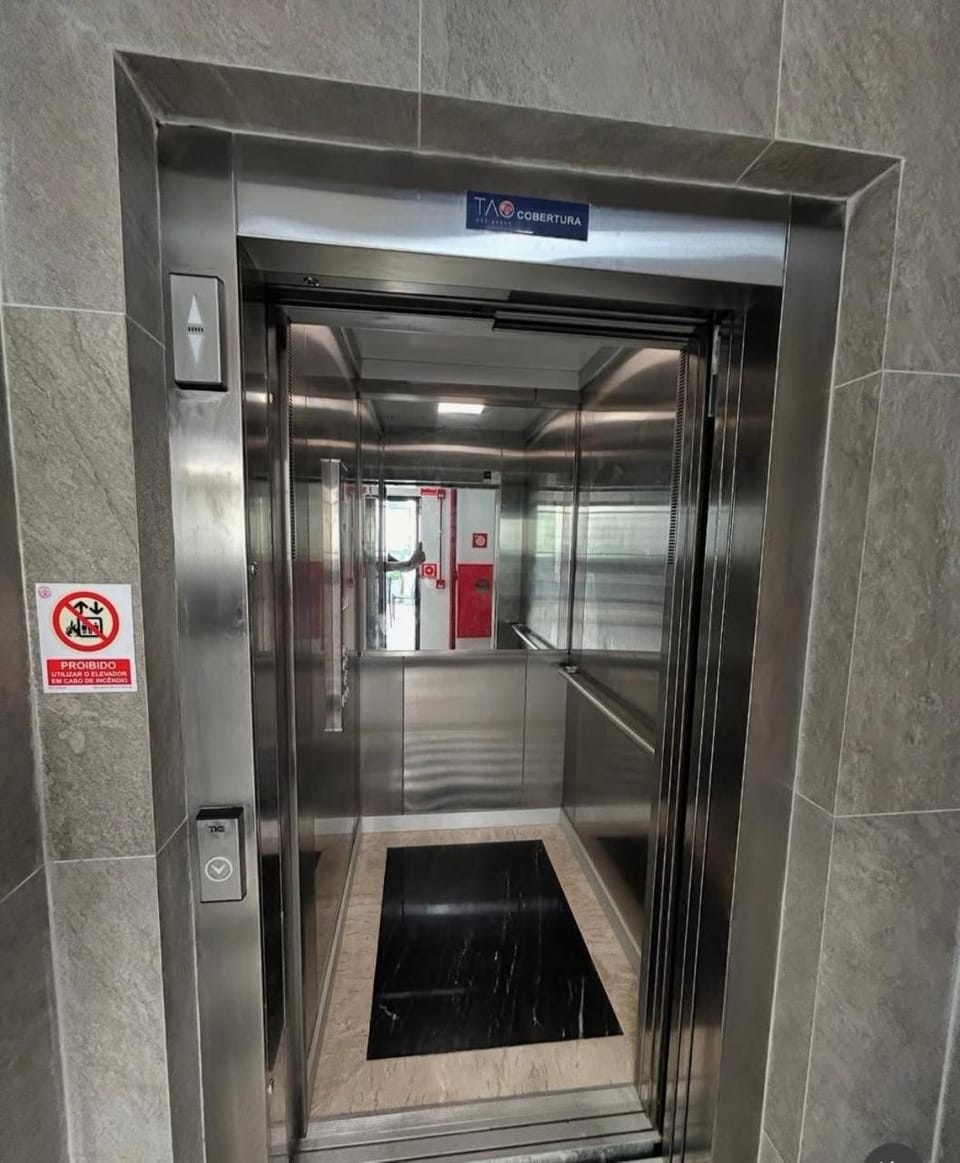 elevator