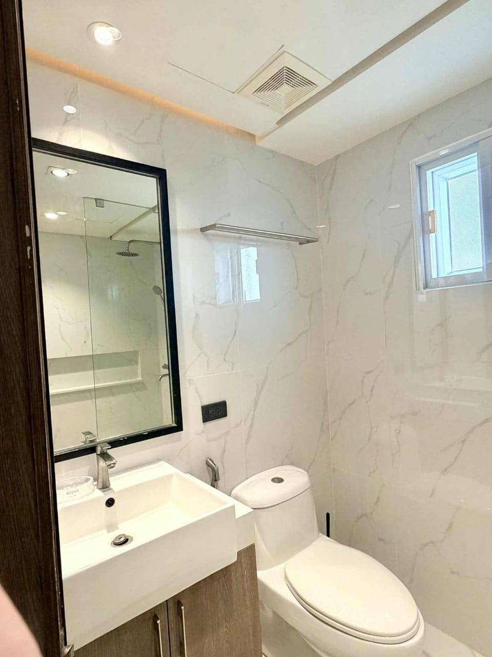 1 Bedroom Unit Avida Towers Atria by PHI Rentals Apartment hotel in Iloilo City