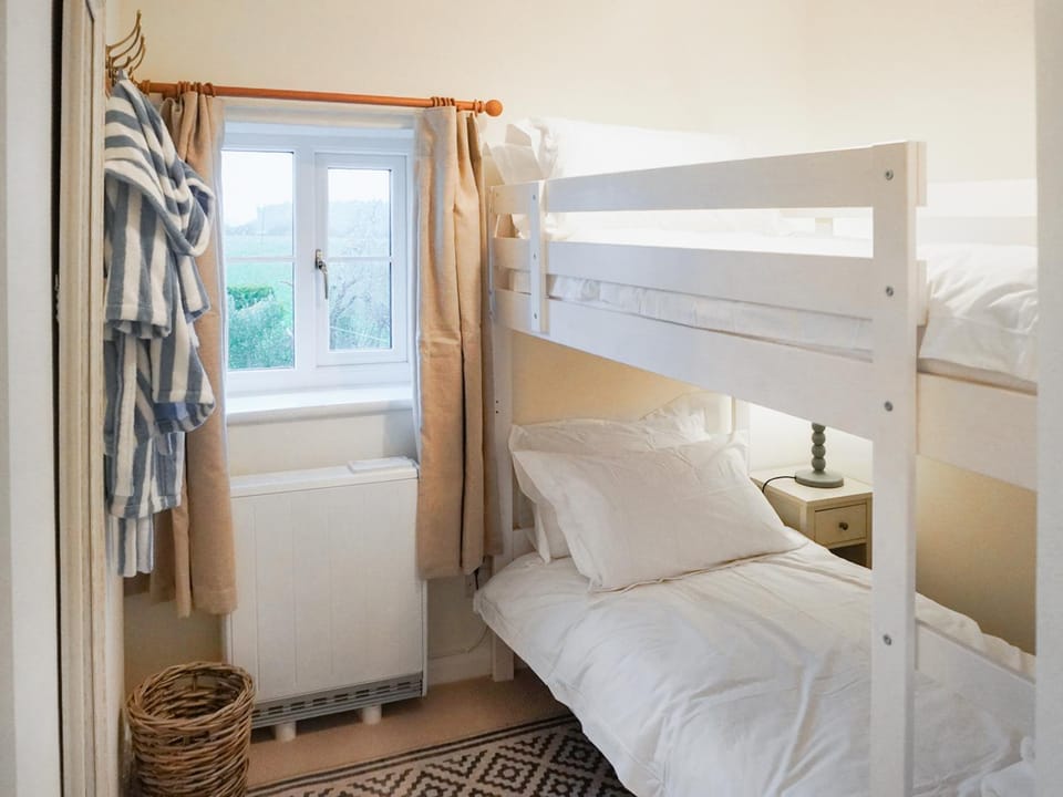 bunk bed