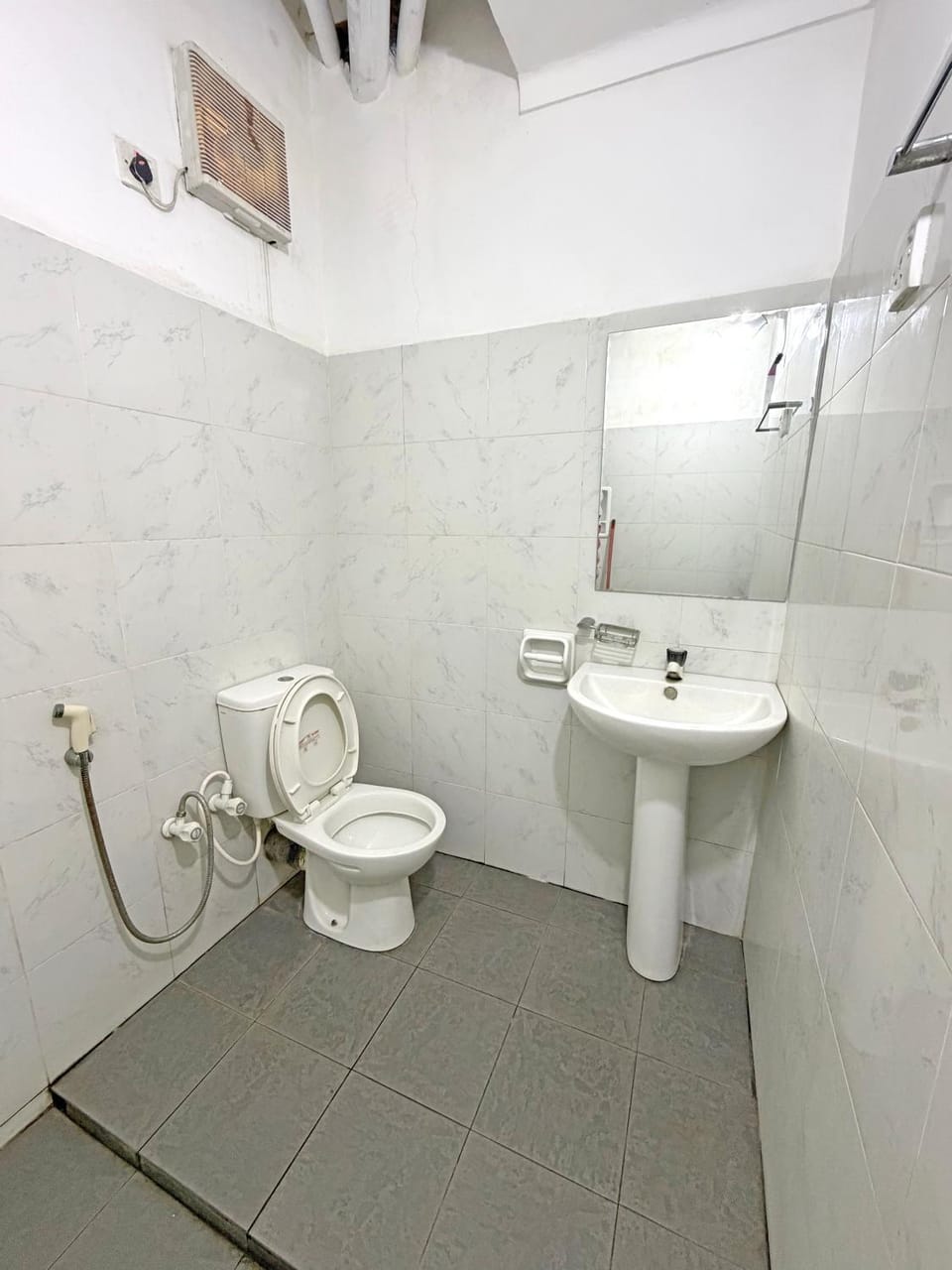 Toilet, Bathroom