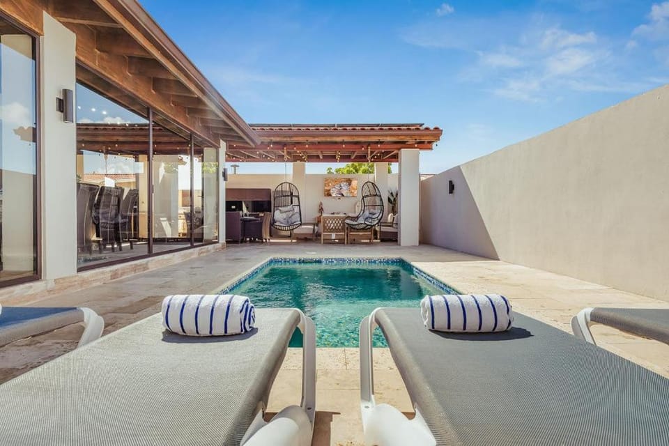 Patio, Day, Pool view, Swimming pool, sunbed