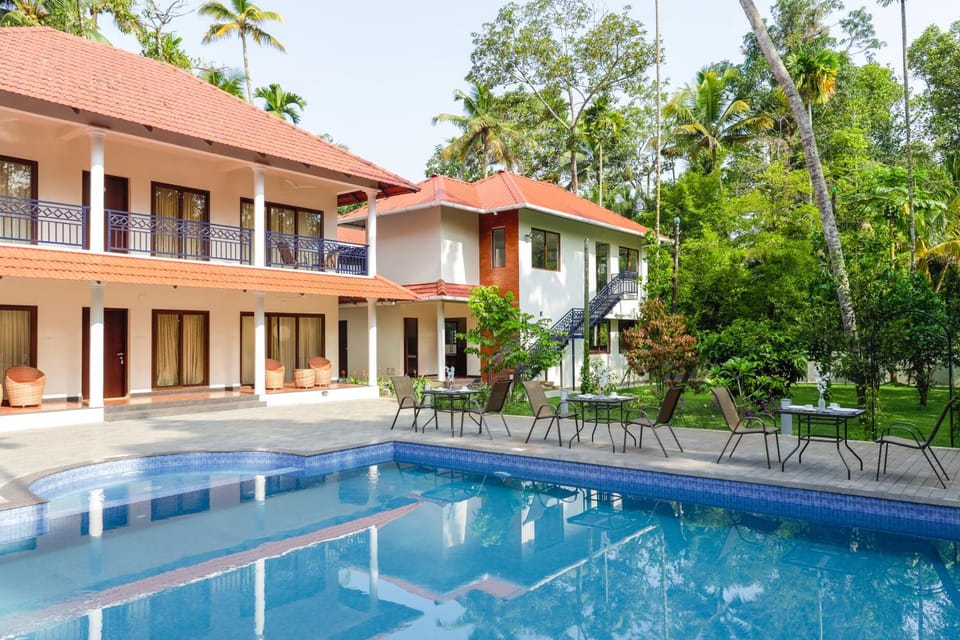 Property building, Swimming pool