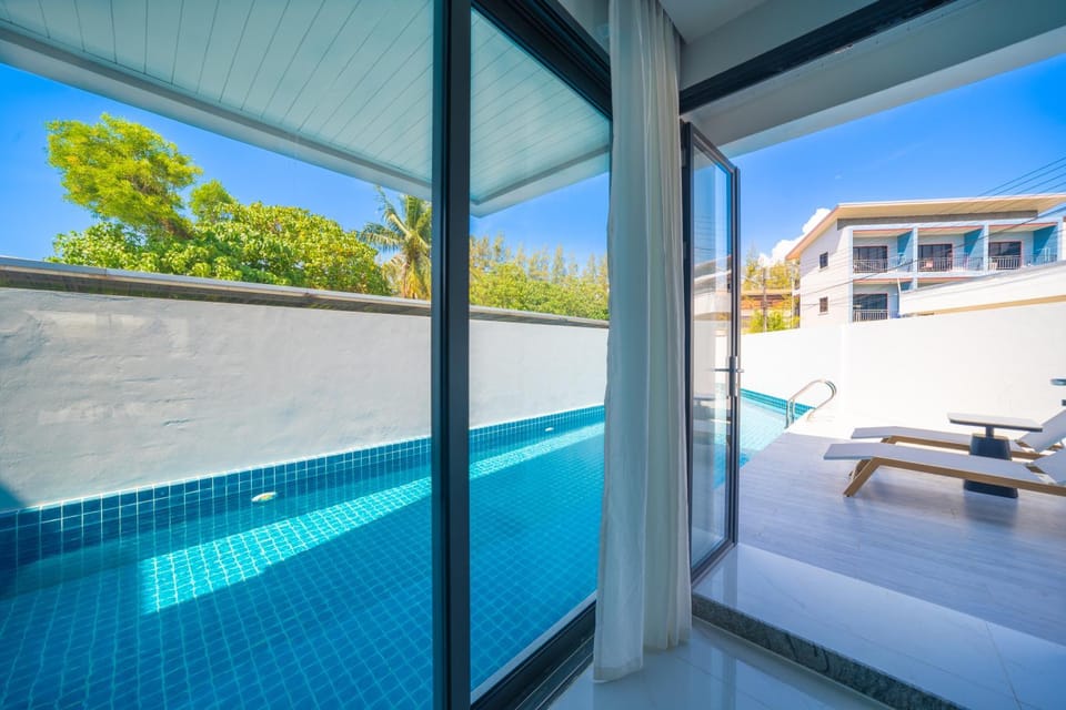 BangTao 5 Bedrooms 2026 New Modern Private Pool Villa Great Location Close to Bangtao Beach Villa in Choeng Thale