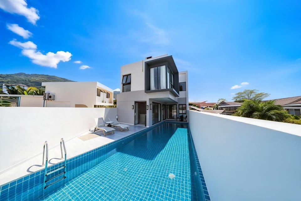 Property building, Swimming pool