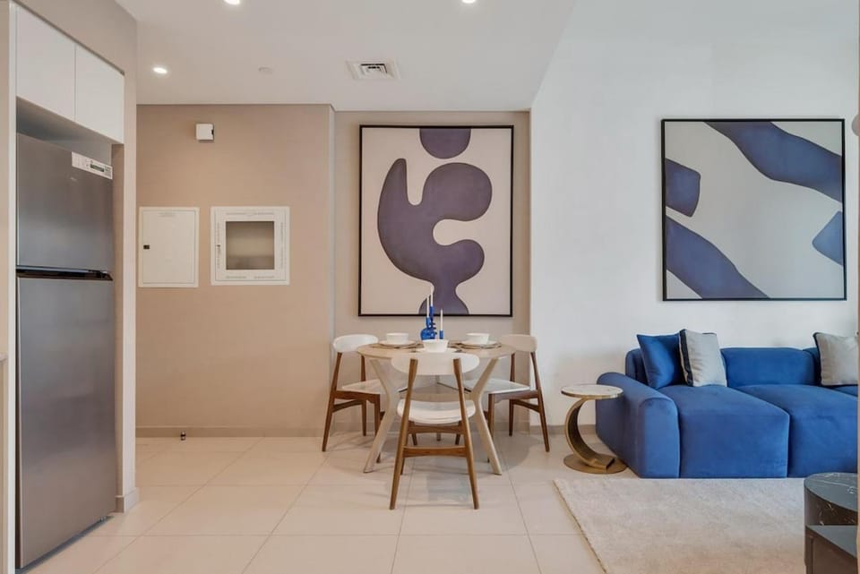Downtown Suite Trendy 1BR -Dubai Mall Access Apartment in Dubai