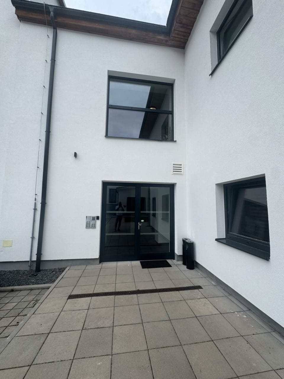 Property building, Facade/entrance