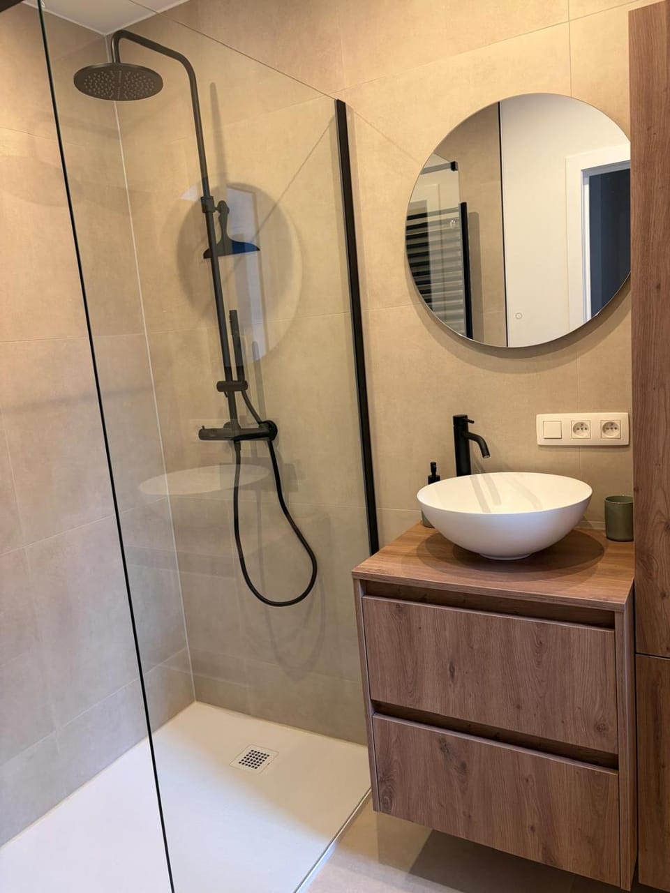Shower, Bathroom
