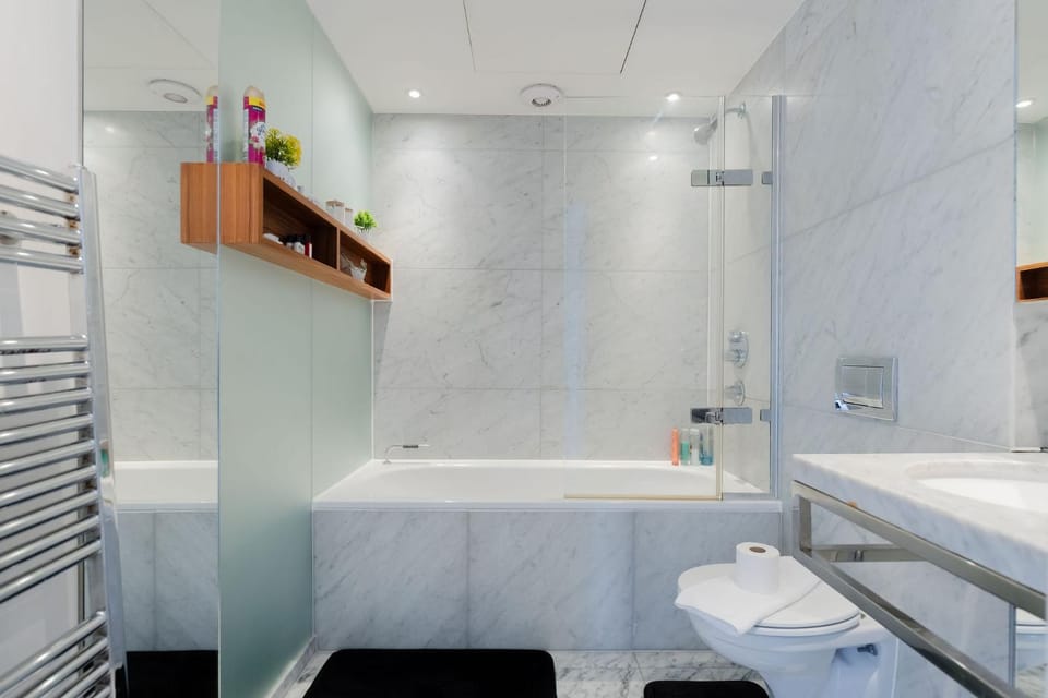 Bright 1BDR Flat By The River Thames Apartment in London