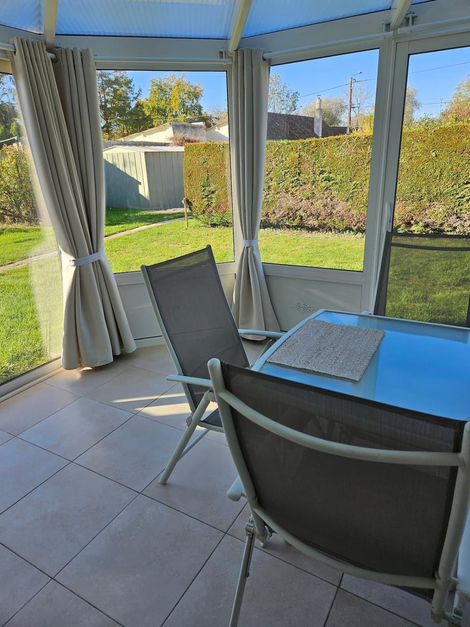 Patio, Dining area