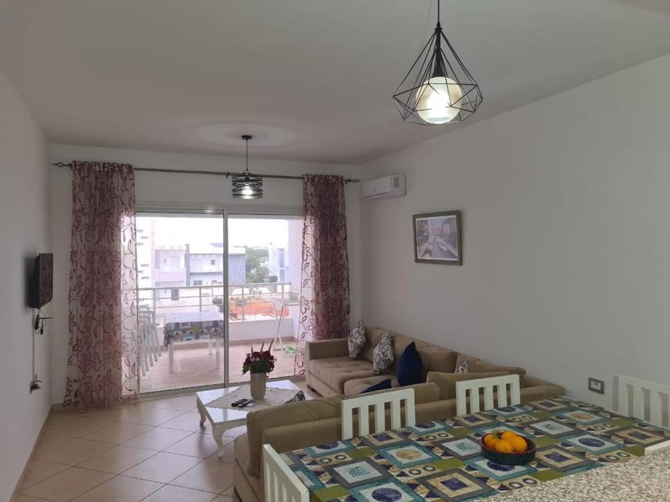 Très Bel Appartement S plus 3, Résidence Aicha avec piscine Apartment in Tunisia