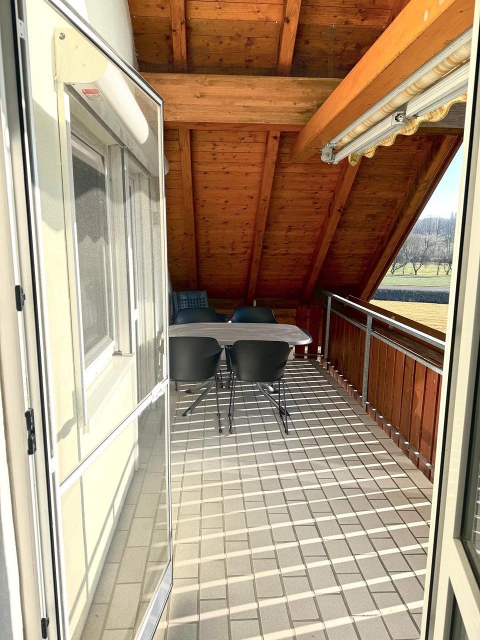 View (from property/room), Balcony/Terrace, Dining area