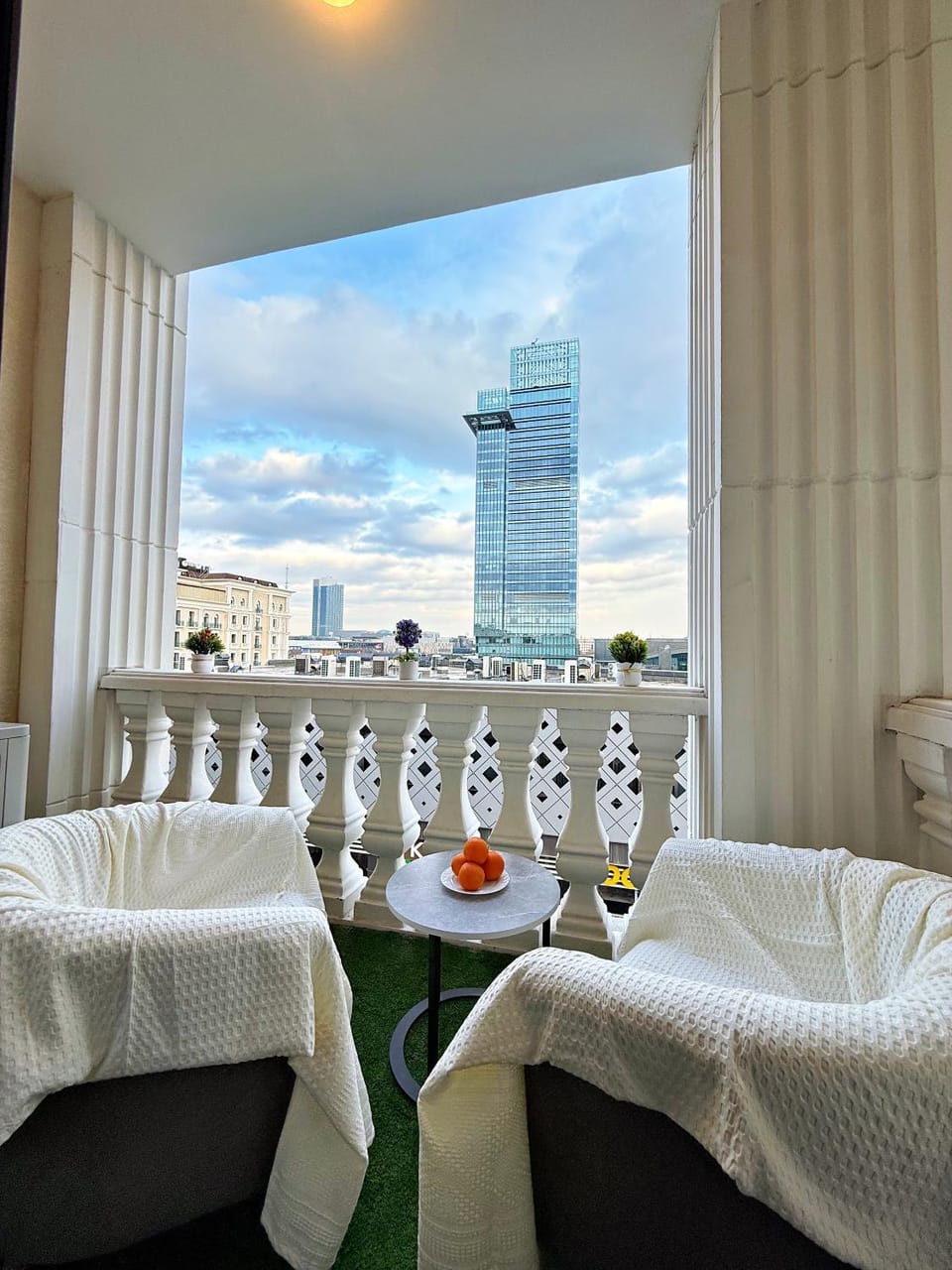 Balcony/Terrace, Balcony/Terrace, Landmark view