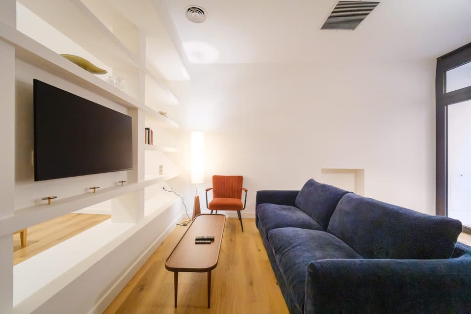 Orange by BuddyRent House in Rome