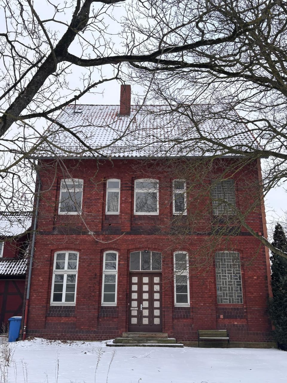 Property building, Facade/entrance