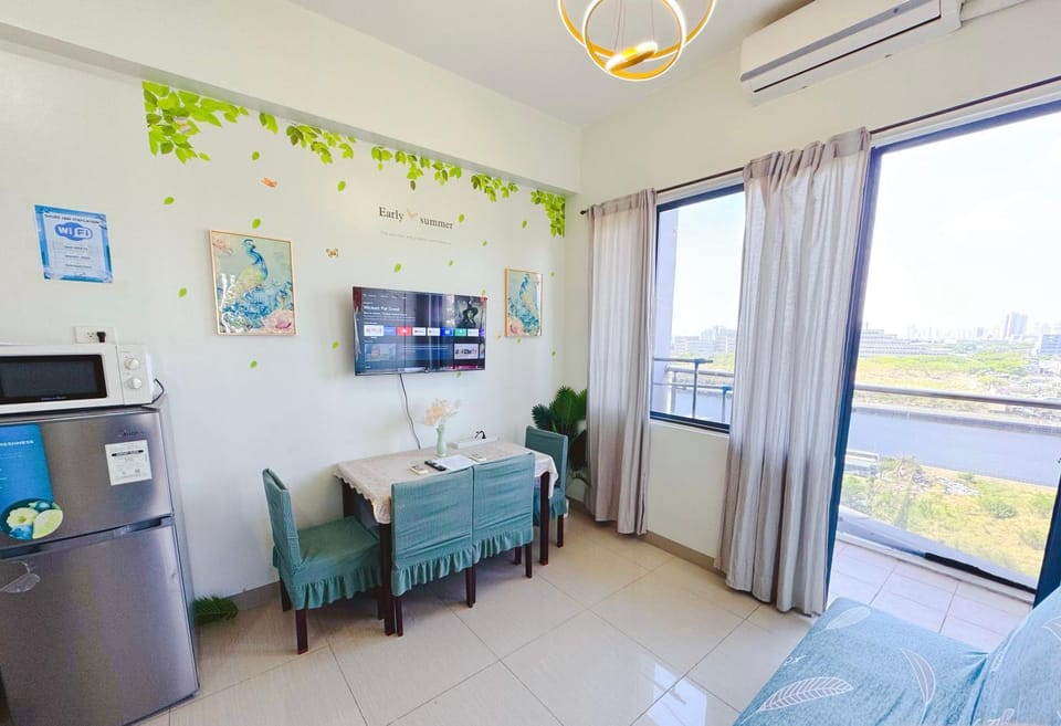 TV and multimedia, Dining area