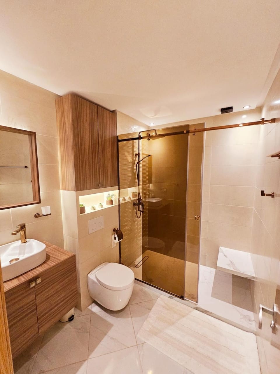 Apparemment moderne et style unique Apartment in Tangier