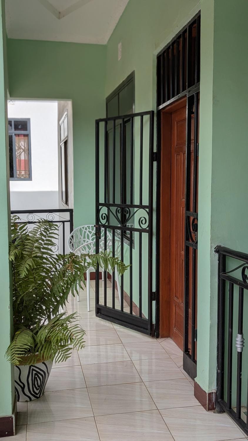AvocadoAirbnb Bed and Breakfast in Arusha