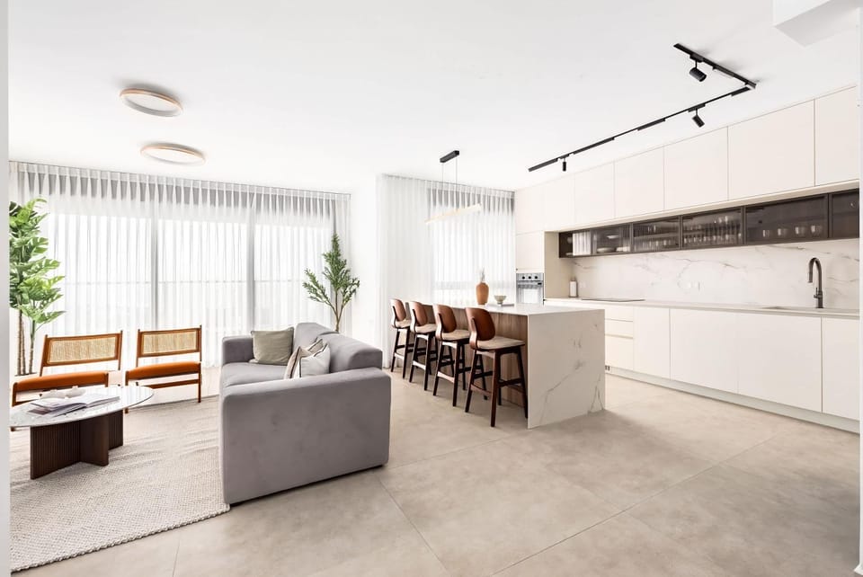 Kitchen or kitchenette, Living room