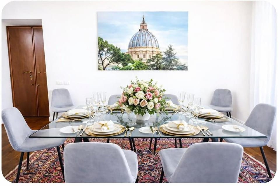 GRACCHI Gallery 84 LUXURY APARTMENT- NEW !! THE BEST FOR YOUR HOLIDAY- S'PETER BASILICA Apartment in Rome