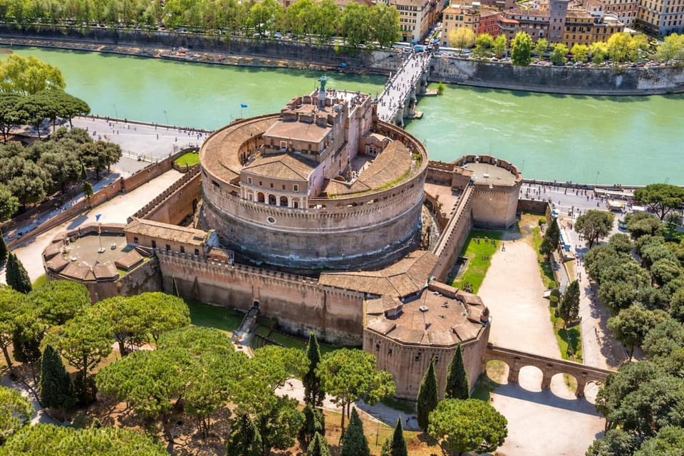 GRACCHI Gallery 84 LUXURY APARTMENT- NEW !! THE BEST FOR YOUR HOLIDAY- S'PETER BASILICA Apartment in Rome