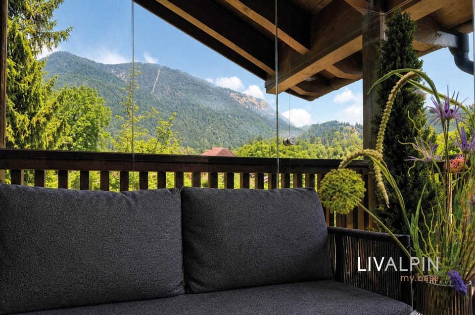 Spring, Day, Natural landscape, View (from property/room), Balcony/Terrace, Mountain view
