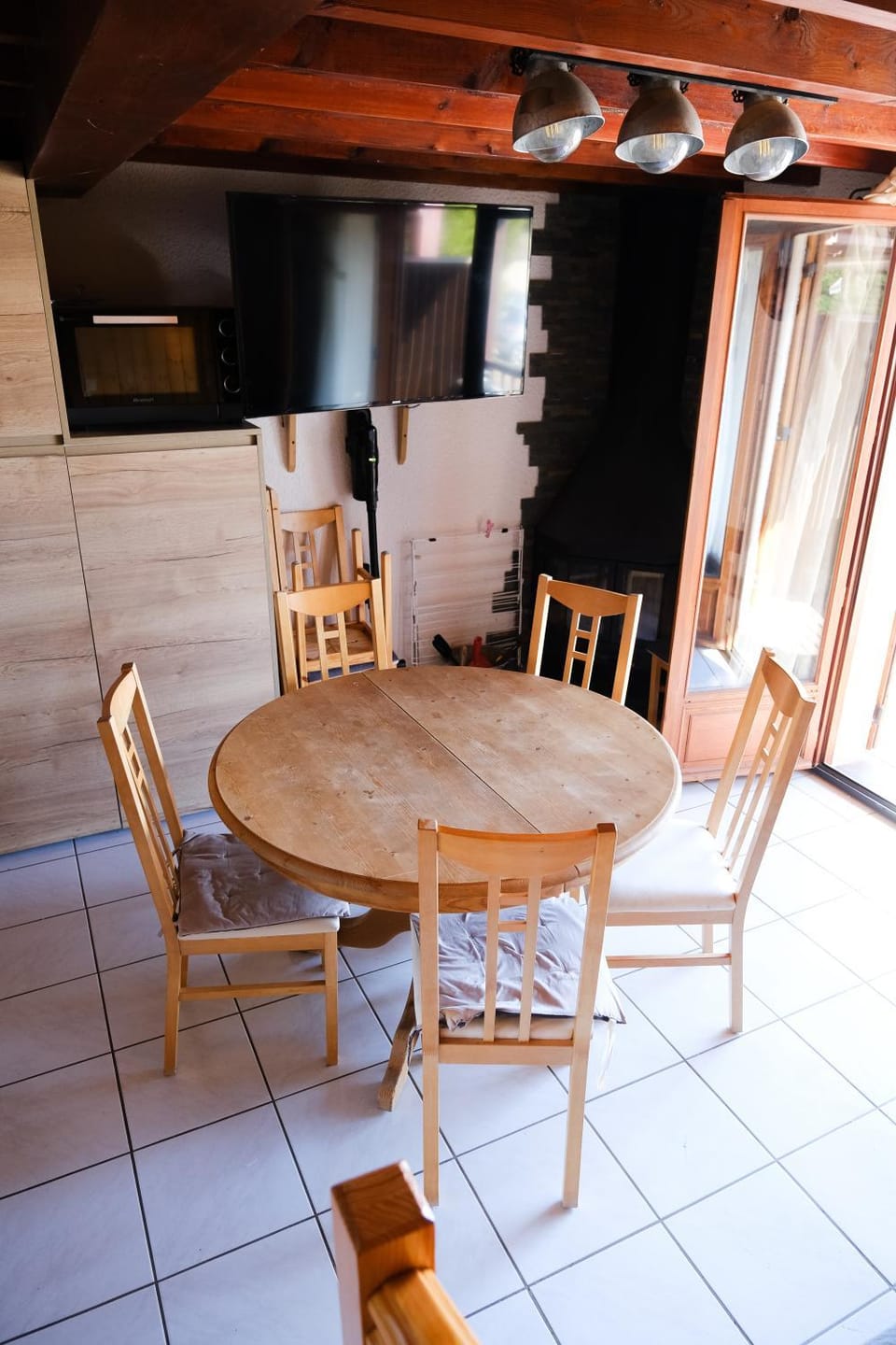 Altitude 1705 - Grande maison avec BBQ & PS4 à Font-Romeu House in Bolquère