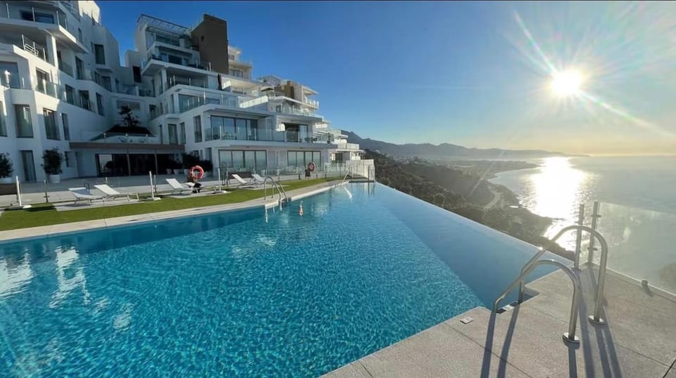 Seafront 2B Apartment with Pool, Spa & Gym Torrox Apartment in Axarquía