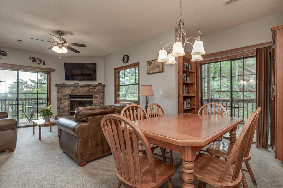 1BR Village At Indian Point 1004 near SDC Free Tickets Daily up to 500 Value House in Indian Point