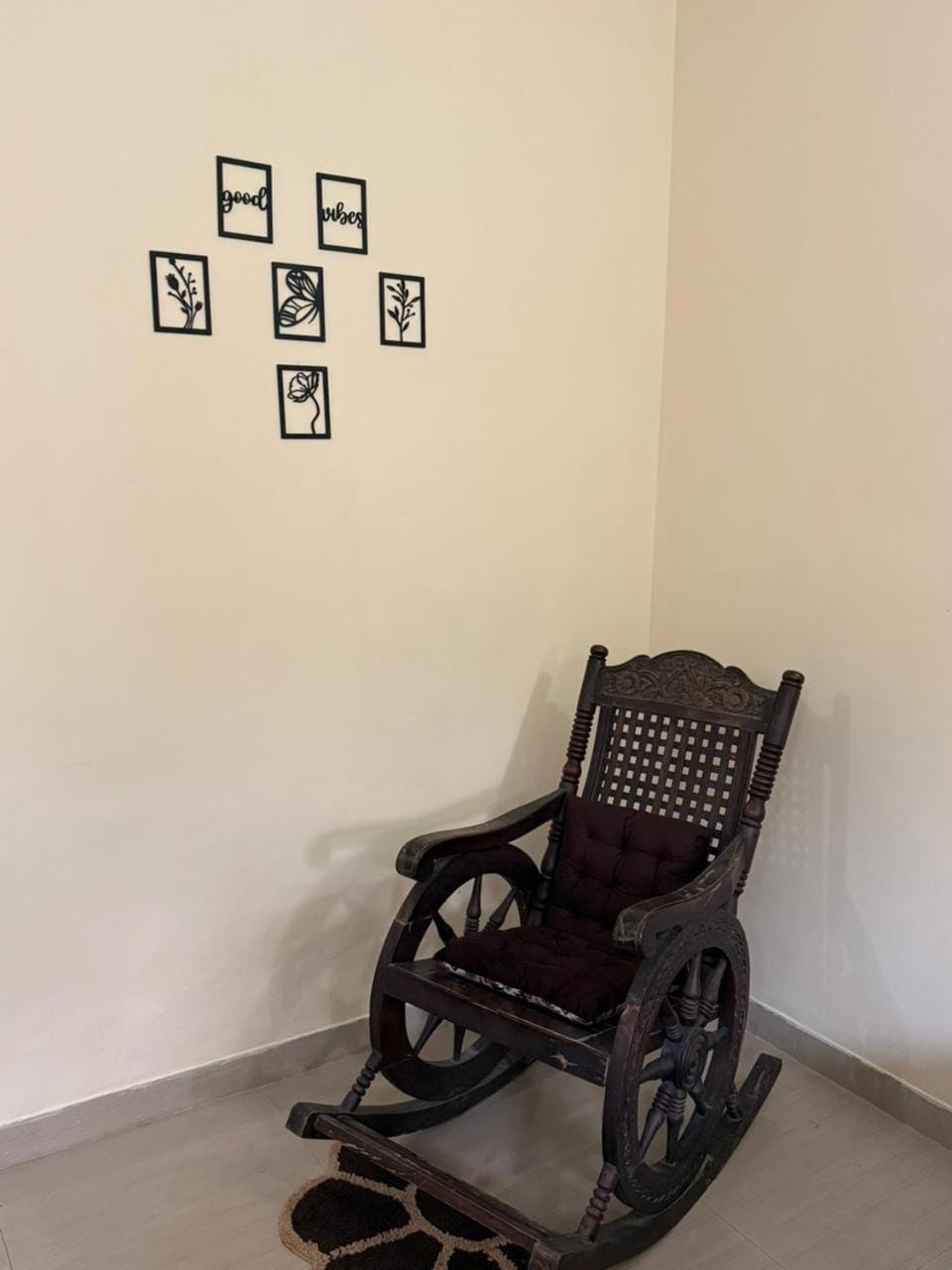 Living room, Area and facilities