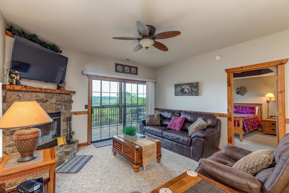 1BR Village At Indian Point 1307 near SDC Free Tickets Daily up to 500 Value House in Indian Point