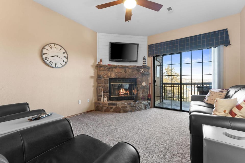 2BR Village At Indian Point 1107 near SDC Free Tickets Daily up to 500 House in Indian Point