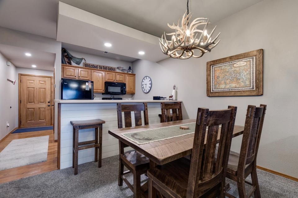 2BR Village At Indian Point 1107 near SDC Free Tickets Daily up to 500 House in Indian Point