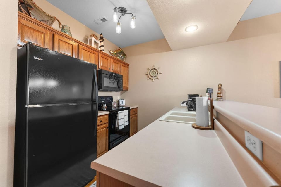 1BR Village At Indian Point 1107 next to SDC Free Tickets Daily up to 500 House in Indian Point