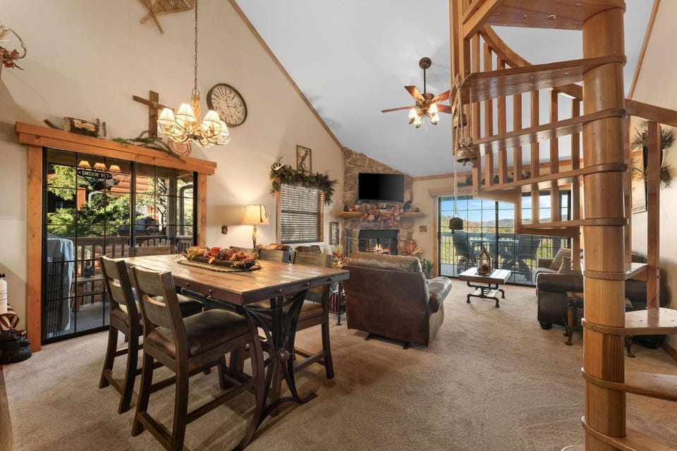 2BR Loft Village At Indian 1709 Point near SDC Free Tickets Daily up to 500 value House in Indian Point