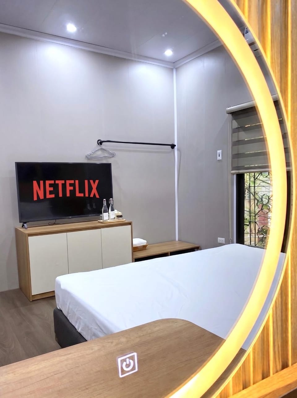 King room in Nightmarket, Hoan Kiem, Hanoi Vacation rental in Hanoi
