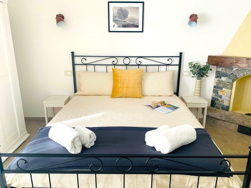 Casa Vicolo Fiori, quiet location very close to the lake Apartment in Domaso