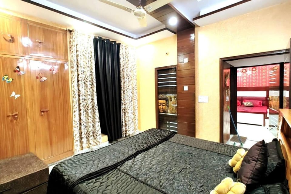 Bed, Bedroom, bunk bed, wardrobe