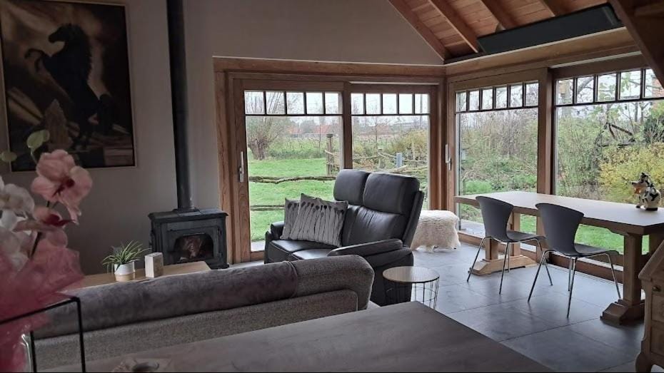 't Wilgennest, rust en gezelligheid gegarandeerd! House in Flanders