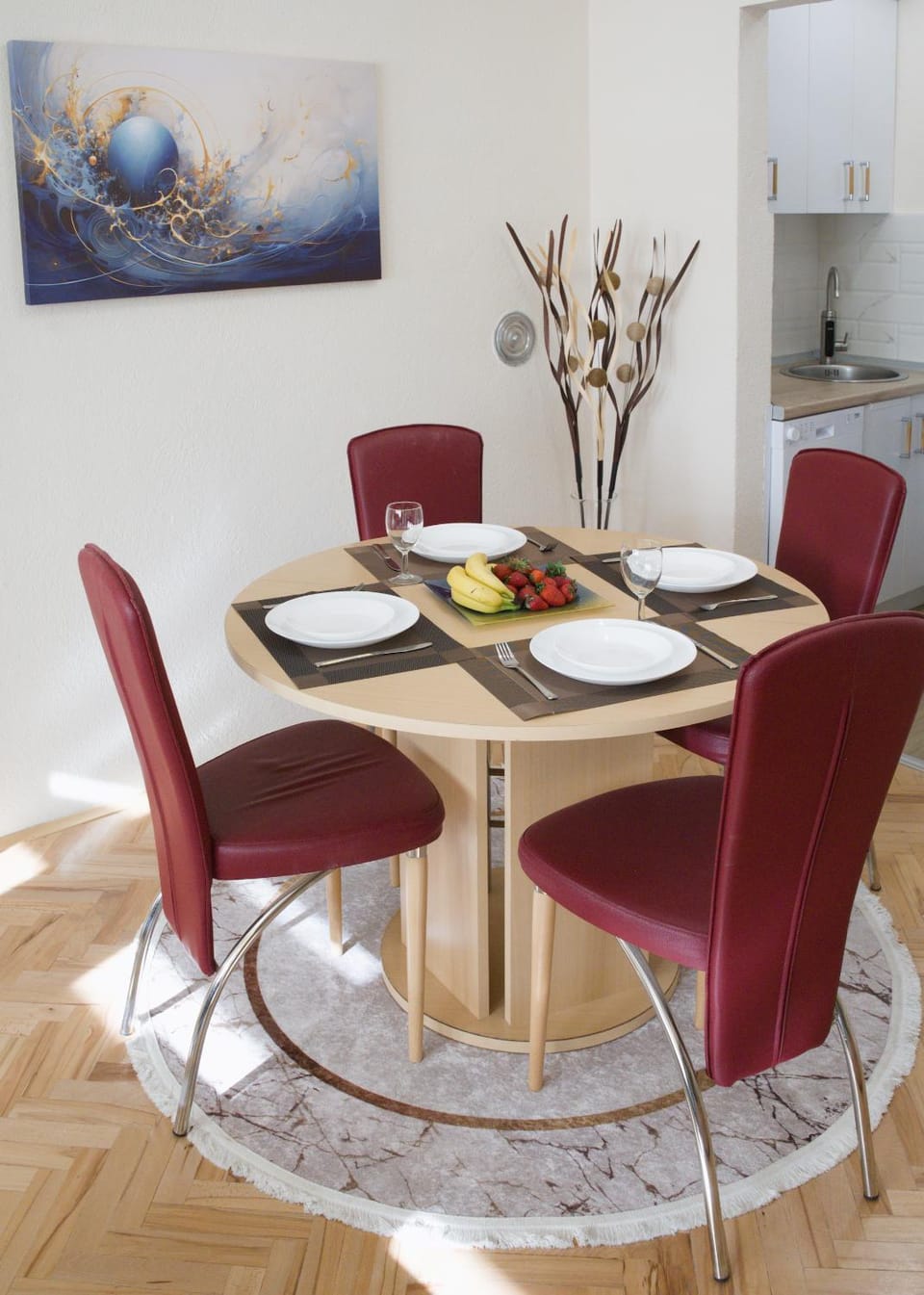 Seating area, Dining area