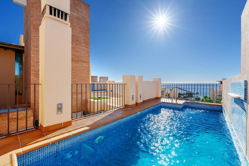 Pool view, Swimming pool