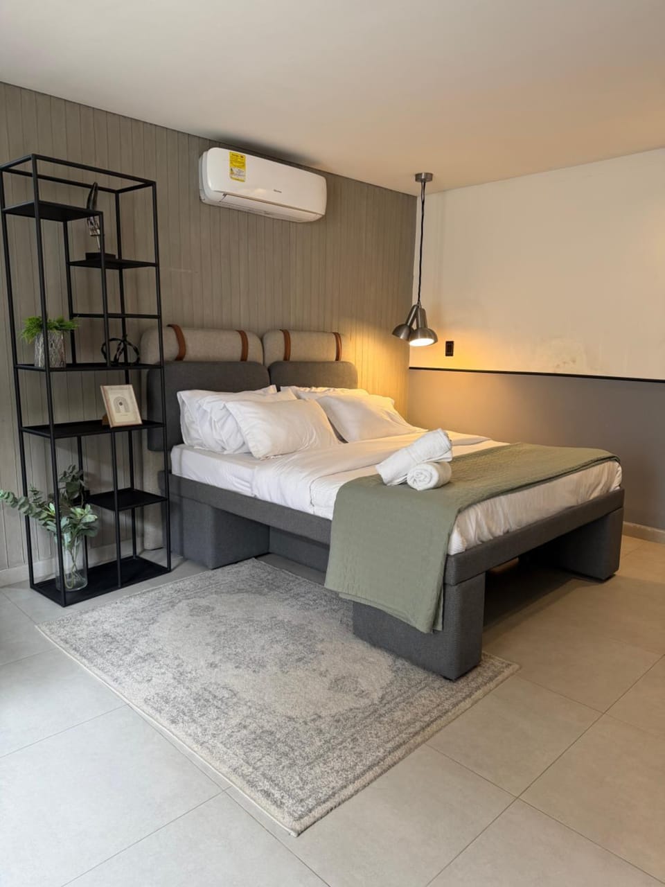Poblado Walkable Loft - Parking Included Apartment in Envigado