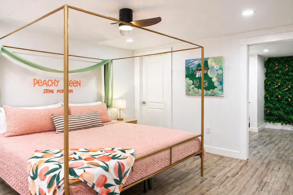 Bedroom, young children, cot, Family