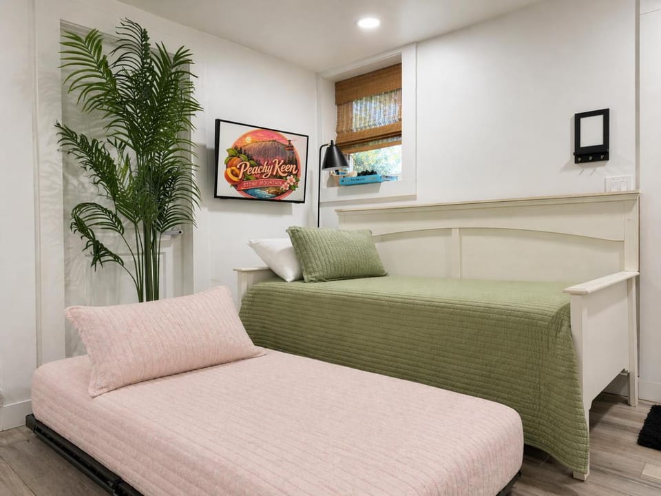 Bed, Bedroom