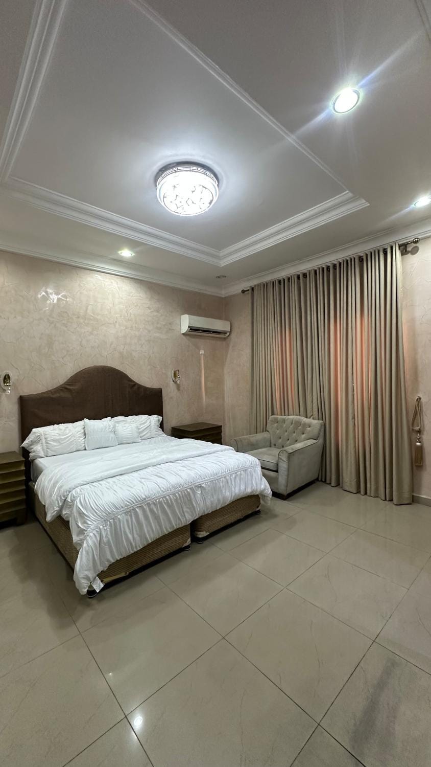 Bed, Bedroom, air conditioner