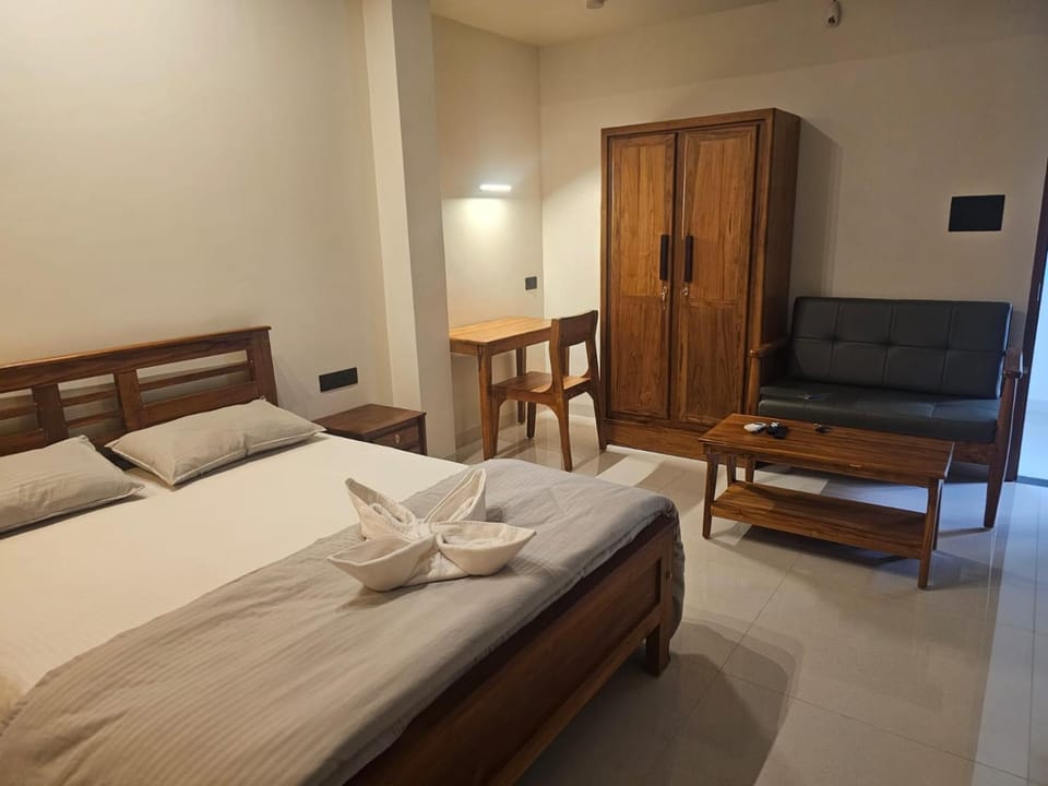 HrishiGuestSuites 1 Bedroom suites Apartment in Thiruvananthapuram