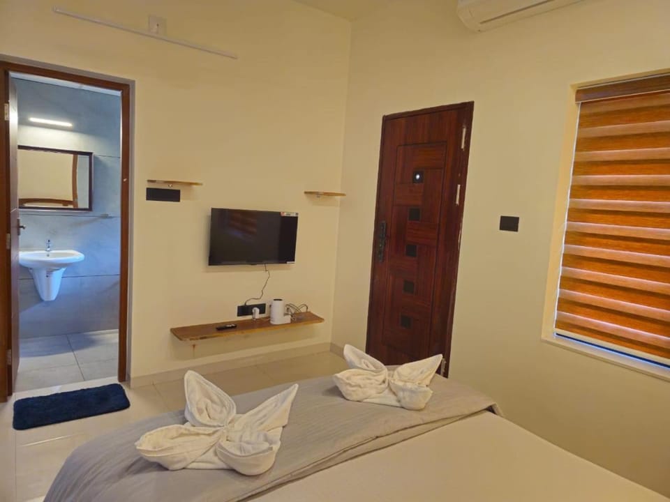 HrishiGuestSuites 1 Bedroom suites Apartment in Thiruvananthapuram