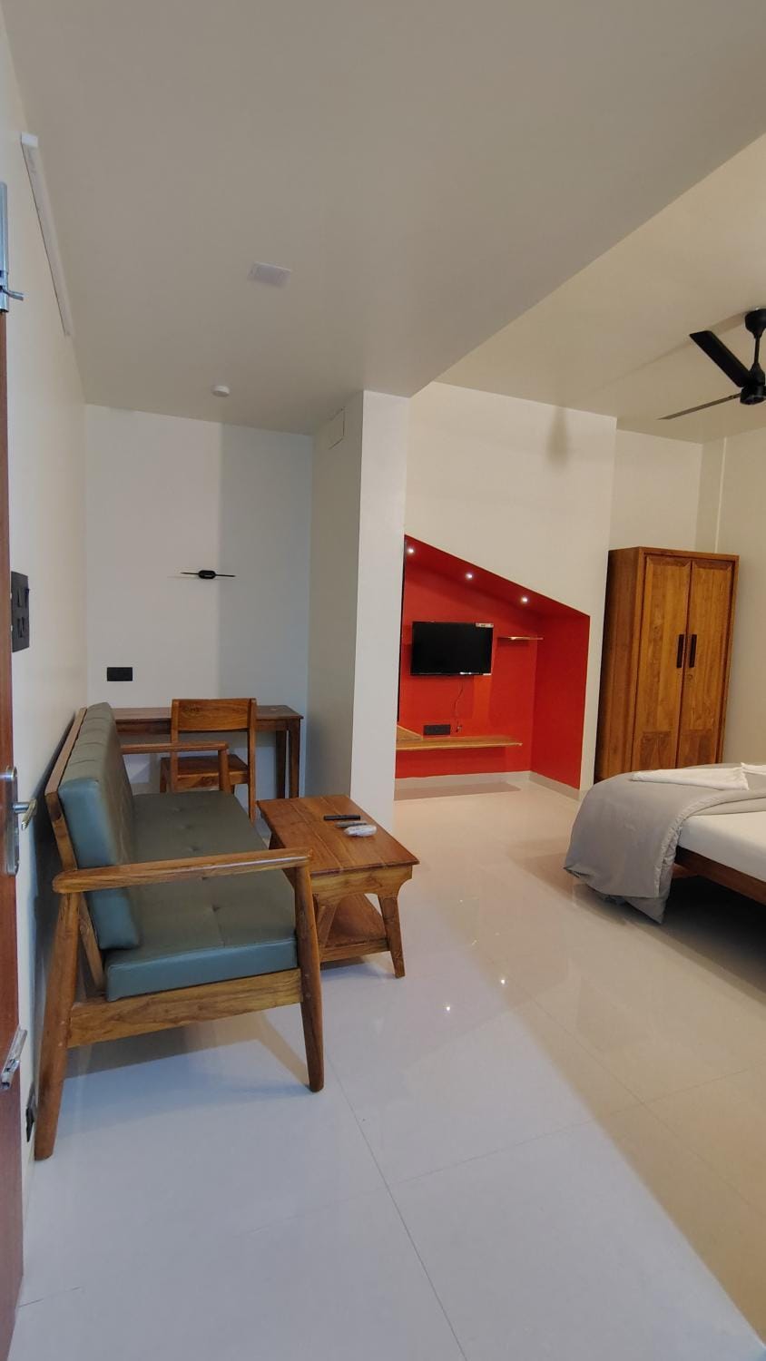 HrishiGuestSuites 1 Bedroom suites Apartment in Thiruvananthapuram